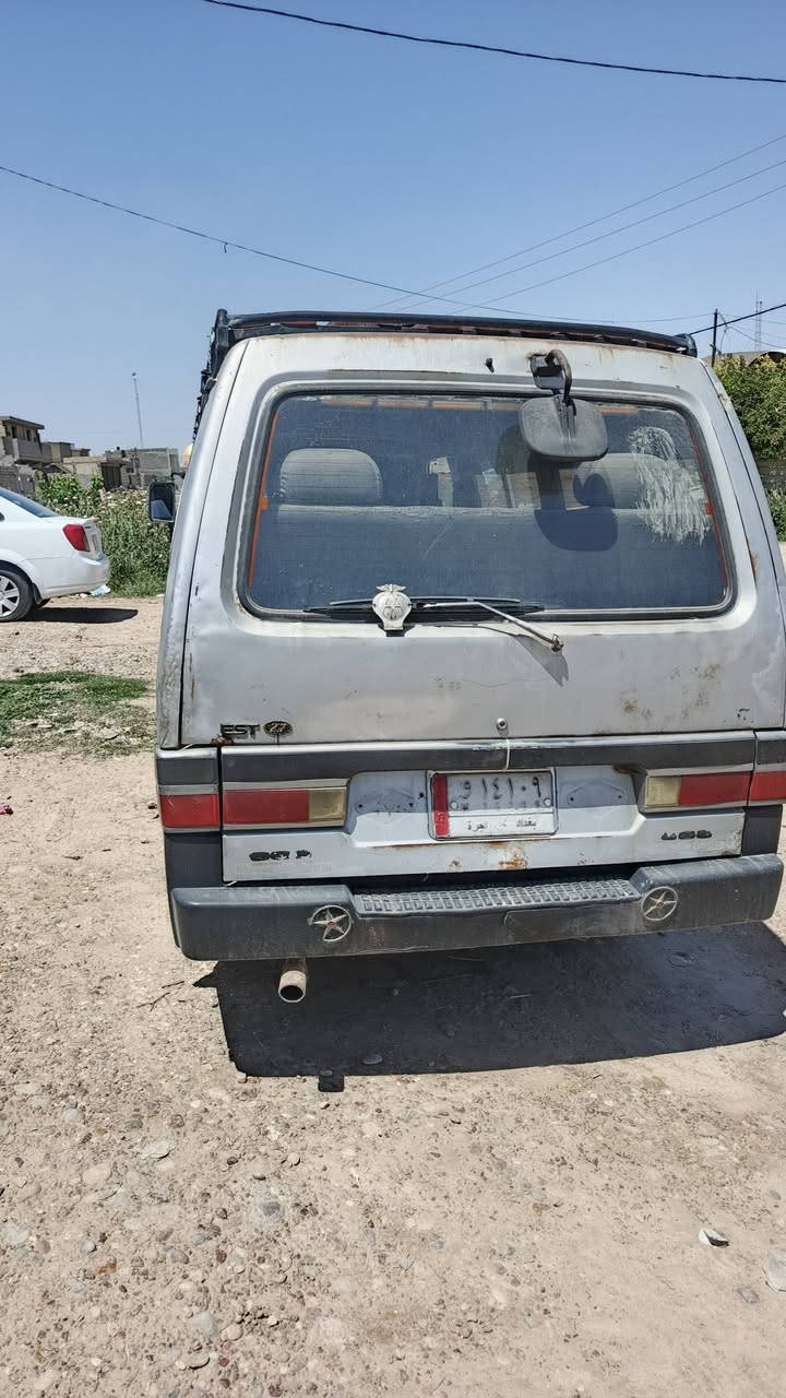 السلام عليكم للبيع سياره كيا باستا موديل 94 محرك وكير واكسل مقفولات دالمو باتري جديد سلف جديد تخم تايرات داخلها نظيف بلادي كهربائيات كلها شغاله
رقم هاتف ***********

