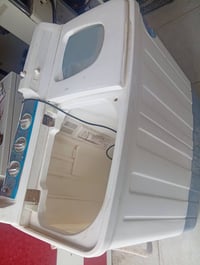 غسالات شرط شغل بدون عيب عدد ٢ سعرهم 80الف اثنينهم بيهم مجال  للتواصل خ...