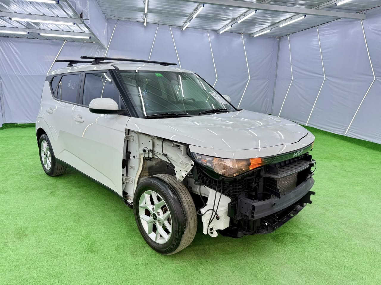 🧿🧿🧿 يرجى قراءة الاعلان بشكل كامل 🧿🧿🧿 

Kia Soul  .. 2024 .. EX 

                 👈🏻👈🏻👈🏻 كيا / صول 👉🏻👉🏻👉🏻 

♦️ السيارة موجودة في الأردن المنطقة الحرة ♦️ 

    ♦️ رقم شاصيها من ضمن مقطع الفيديو ♦️ 

           📹 مقطع فيديو تفصيلي للسيارة 📹 

موديل :- 2024 
اللون :- ابيض      
سعة المحرك :- 2.0 بانزين 
عداد المسافات :- 36827 mi
مواصفات السيارة :- EX 
عدد المقاعد :- 5 مقاعد 

             🚗 ضرر السيارة واضح بلتصوير 🚗 

الاضافات :- 👇🏻👇🏻👇🏻👇🏻👇🏻👇🏻👇🏻👇🏻👇🏻👇🏻👇🏻👇🏻 

♦️ شاشة نفكيشن 
♦️ تحكم سرعة 
♦️ تحكم مسجل 
♦️ رادار امامي 
♦️ حساس تحديد مسار 
♦️ مقاعد مخمل اسود 
♦️ نظام نقطة عمياء 
♦️ مانع تزحلق 
♦️ عدادات ديجيتال 
 

و المزيد من الاضافات في عالم (( Soul )) 

🚦🚦🚦السعرعلى الخاص فقط  🚦🚦🚦🚦
🔺🔺🔺🔺🔺🔺🔺🔺🔺🔺🔺🔺🔺🔺🔺🔺

📍 الفروع:

الفرع الاول :- 
بغداد - البياع - الشارع الثاني - معرض الهاشمي ( سيد سيف الموسوي ) 

‭0790 241 0177‬ / اتصال او واتساب
~~~~~~~~~~~~~~~~~~~~~~~ ‭
الفرع الثاني :- 
المسيب - شارع السدة - شركة علي الريس ( سيد حيدر المعموري )    
‭ ‬‬‭+964 781 976 7048‬
واتساب او اتصال 
~~~~~~~~~~~~~~~~~~~~~~~
الفرع الثالث :- 
النجف الاشرف - حي الحسين - مقابل بانزين خانه الكرار - سيد خالد الكيشوان - 

‭+964 781 399 9323‬ 
واتساب او اتصال 
~~~~~~~~~~~~~~~~~~~~~~~
الفرع الرابع :- 
الاردن - الزرقاء - المنطقة الحرة - شارع ( 21 ) شمال - شركة علي الريس المعموري ( ابو عبدالله الموسوي ) 

( فريق المبيعات ) 👇🏻👇🏻👇🏻👇🏻👇🏻 

00962791707787 / ابو عبدالله 
00962798611811 / ابو محمد 
00962791493166 / ابو احمد 

اي ملاحظات او اي استفسار او طلب صور او مقطع فيديو مصور ل اي سياره يرجى التواصل على الرقم التالي 

00962791311893 / عبدالله الموسوي 

🖋 بإدارة: أبو عبد الله الموسوي

((إن أرضيناك فتحدث عنا، وإن لم نرضك فتحدث إلينا))

🔖 #سيارات_أمريكية #استيراد_سيارات #سيارات_كندية #عروض_سيارات
#الزرقاء #المنطقة_الحرة #سيارات_العراق #سيارات_سوريا #سيارات_الأردن
#علي_الريس_الموسوي #تجارة_السيارات
#موؤسسه_الشهداءالسعودية_الكويت_مصر_العراق_لبنان
