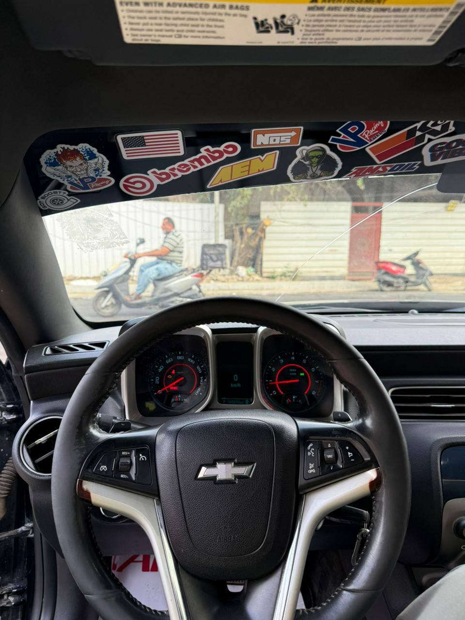 السلام عليكم كماروا موديل 12 فول مواصفات كير محرك تبريد صدر تخم تاير كله جاهزه سيارة بدون حادث فقط كم قطعه صبغ السيارة جاهزه بيع او مراوس حسب القناعه لا ستفسار ***********
