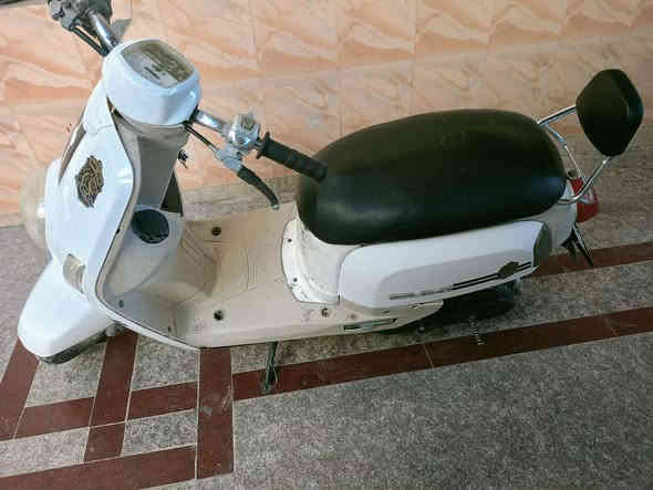 سلام عليكم شباب دراجه بوليسي للبيع نضافه فول شلعه تخبل شغاله سلف هندر لايت امامي بك  لايت شغال دراجه تخبل مكينه مبدله بوشه وبستم الاصليه السعر 475 مستعجل علئ بيعهه رقمي *********** اتصل وبيك خير وتدلل اخوكم ابو عقيل
