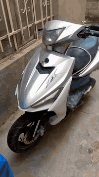 السلام عليكم ماطور للبيع السعر 125وبي مجال موديل21 الشراي يدخل خاص


**إذا كنت صاحب هذا الإعلان وتريد حذفه لأي سبب، رجاءا أرسل رسالة إلى الدعم الفني**