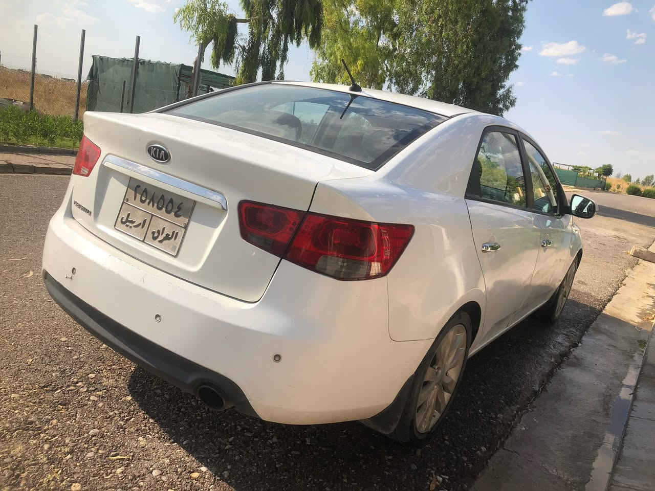 ‎سیراتۆ ٢٠١٢ Kia Cerato 2012
‎ڕەنگ: سپی

‎بڕینی کیلۆمەتر: ٣٠٠ هەزار کم ڕۆیشتووە

‎قەبارەی مەکینە: ١.٦ لێتر

‎گێڕ: دەبڵ گێڕ (ئۆتۆماتیک و عادی) + گێڕ لە سەر سوکان (شفتات)

‎تەبریدی لەمس (دیجیتاڵ)، حەسەسی دواوە (Sensors)

‎دۆخی بۆیاخ و بەدەن: ١٠ پارچەی ڕەشە بەڵام لەسەر ساغی خۆی، بێ دەعم و بێ لێدان 

‎مەکینە و گێڕ: بە شەرت (بێ کێشە).

‎سەنەوی  تاساڵی ٢٠٢٧ 

نرخ80   وەرەقة و مەجالي  كةمي تيداية

ناونيشان: هةولير 

واتساب:***********
