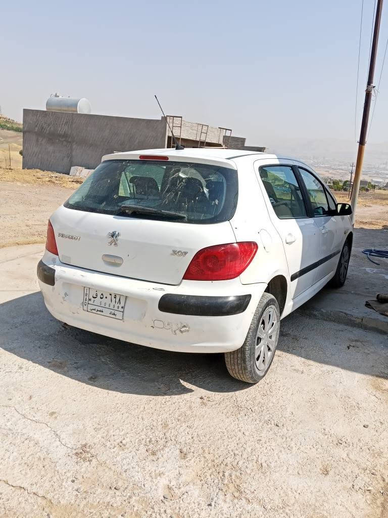 بیجۆ 307 مۆدیل 2006 ڕەقەم بغداد بەشەرتی ئەوەلیات، گێڕو مەکینە و کارەبای لەسەر شەریکە  هةموو گياني ئيش ئةكات تةبريد بةشةرت دوكمةي ناو بةفر ئيش ئةكات دوگمةي ئوفةري ئيش ئةكات كارباي يةك شتي نية ئيش نةكات..وێنەکان خۆیان دەدوێن لەخاوێنی سەیارەکە هةموو كوردوستان بي بكةري گيري كةميك هافي هةية
*********** 
***********
33 وةرقةو مةجاليكى برايانة السليمانية, العراق
