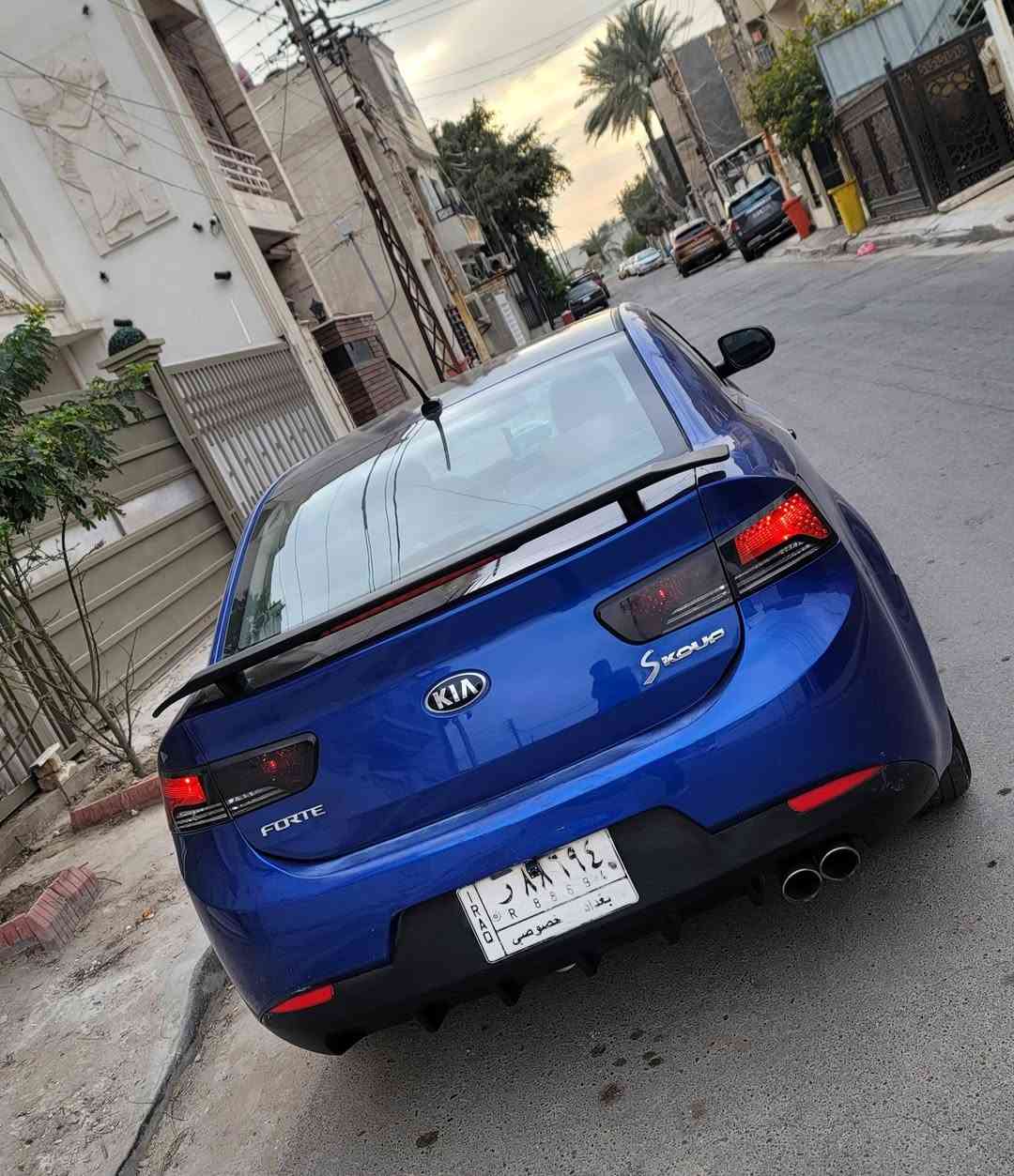 فورتي 2012 كوبيه
السلام عليكنم 
فورتي موديل 2012 كوبيه 
محرك 2400 دوش 
ماشية 109 ميل
رقم بغداد بأسمي تحويل مباشر
حادث امريكا دعامية امامية فقط بدون دواخل ومكفولة من اللغد والكصه ..
السيارة عليها تعديلات حلوة وعلى ايدي 
محرك - كير - تبريد - حدادية كله تمام 
لاتنقيص ولاتبخير 
زرع عدسات زنون امامية + عين الشيطان 
شاشة - كاميرا خلفية - مقاعد جلد 
السيارة استخدام شخصي ومرتبة 

الملاحظات على السيارة : 
بيها اماكن جراد مغلفها فابلون تحتاج صبغ كم قطعة 
الصدر الامامي نص عمر بعد تقريبا 6 اشهر يحتاج تبديل 
تحكم الستيرن متوقف بسبب الشريط بي مشكله يحتاج تبديل

الباقي كله تمام 

السعر : ( 80 وبيها مجال بسيط )
مكانها : بغداد الغزالية 
رقم الهاتف - ***********
