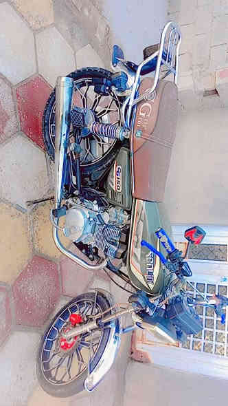 سلام عليكم دراجه سيفان للبيع السعر 800وبيه مجال لشراي اوراق اسكنر موديل 24المكان الشطره رقمي المو شراي لا يتصل ***********
