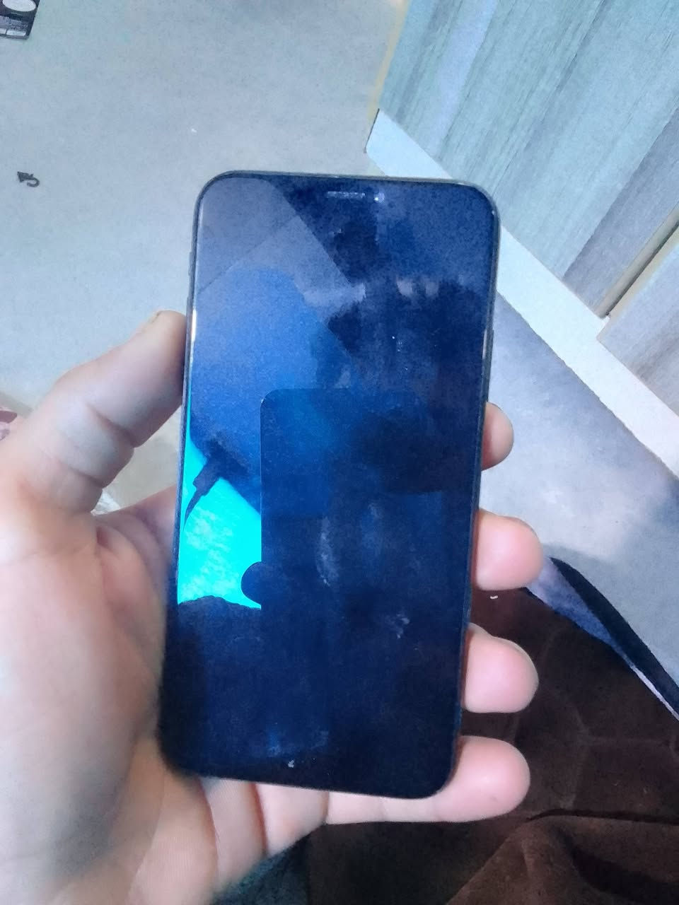 سلام عليكم عندي ايفون اكس كله بلادي مقفول ايكلود سعره 35 اتصل *********** والخاص مفتوح
