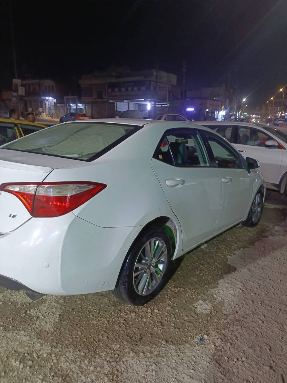 من رخصت مدير الكروب والساده الدمدنيه كورله موديل ١٤ ابيض صدفي ورد امريكي بيه مشكله بل كير تشتغل وتمشي  امسقاء  ابيع  كير كايم عله هلوضع لن عندي مريض  السعر 100 وخمسه حدثه جوملغ ايمن وبيه تكشير بل قماره حطلهن فبلون  وبيه شخطات رايدلهن تكحيل التواصل عله هاذا الرقم ***********
