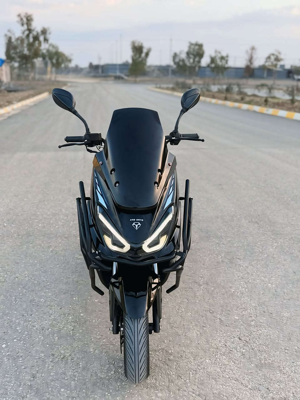 سەرتا بەناوی خوا 🤍☝🏻
ئەم ماتۆڕە بۆ فرۆشین لۆکە ٣ڕۆژە دەرکراوە یەک  جا بەنزینی تئ کراوە پئویست بەوەسف ناکا 
لەگەل لۆک هیچ فەرقی نیە 
١٦٠کیلۆ مەتر ڕئی کردوە بە هەمویەوە یەک سەعات ئیشی کردوە 
مۆدیل ٢٠٢٥
مەکینە ١٥٠یابانی 
قاچ حاسە 
دوو سوچ دوو کۆنترۆڵ
بەسمەو شەخال 
شوختیشی هەبوو ١٠٠هەزار بشکئنە موشتەریت جات بنئرە یان تیل کە 
لەخزمەتام
چەمچەمال
ئەدمین🖤✨
***********
***********
وەتسئاپ ڤایبەر
