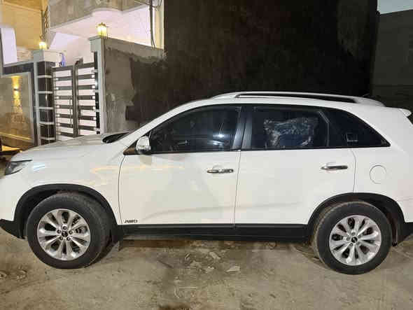 السلام عليكم  للبيع سورنتو موديل    2013 خليجي بسمي محرك سته سلندر فول مواصفات كويتي واحد عل واحد مكان السيارة بغداد للاستفسار  ***********
