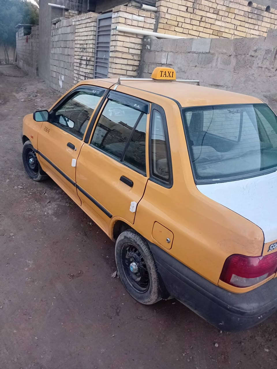 🚗 للبيع سايبا موديل 2011 🚗
رقم انكليزي مصفرة هيئة وغرامات تحويل ثاني يوم 

مكينة وكير مكفولات لا تنقيص ولا تبخير 

مكفولة من الضربة وممصبوغة مرشوشة من الصفحة من جهة البك شوية 

بيها شاصي من جهة السايق معمر تعمير درجة اولى 

تخم تاير جدد داخلهة زين ابواب سنتر لوك 

السعر ٢٨ وبيها مجال 

مكاني ابو غريب قرب جسر الزيتون 

***********
