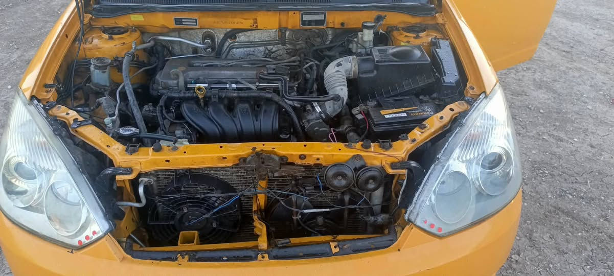 سلام عليكم جيلي موبل موديل 2012مكفوله من الضربه والصبغ رقم بابل انكليزي بسمي هزه  جديده السعر 35ولي مجال للاستفسار الاتصال ***********.***********
