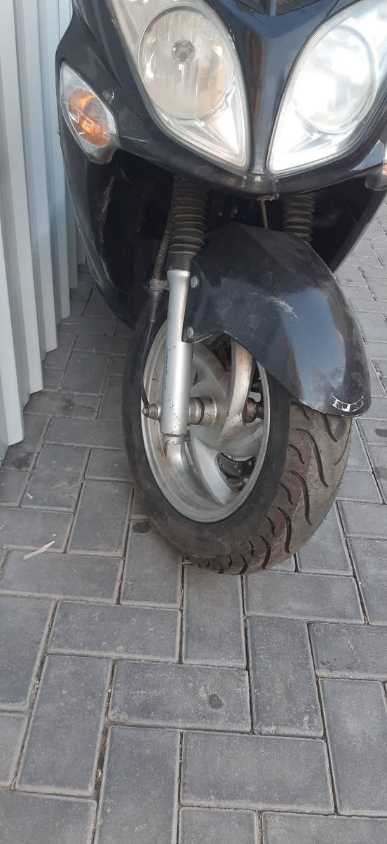 دراجه سيام 140 السعر 350 بغداد الرحمانيه جعفر دراجه شغاله طائرات جدد باتري الجديد اي نقص ما بيها كهربائياتك ولا شغاله*********** رقم الهاتف واتساب
