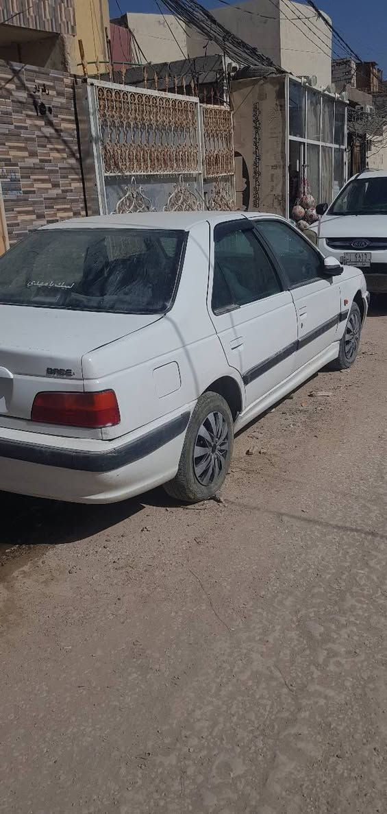 سلام عليكم  بيجو بارص مديل 2015 قطعتين بنيد طاير علا الجامه مثل ما موضح بل صوره رقم نجف سنويا صاقطه 2020محرك كايم كير جديد صاحبه يريد مداور غرفه نضيفه 
كهربائية شغاله مكان نجف شارع المطار *********** تفاصيل اكثر واتساب
