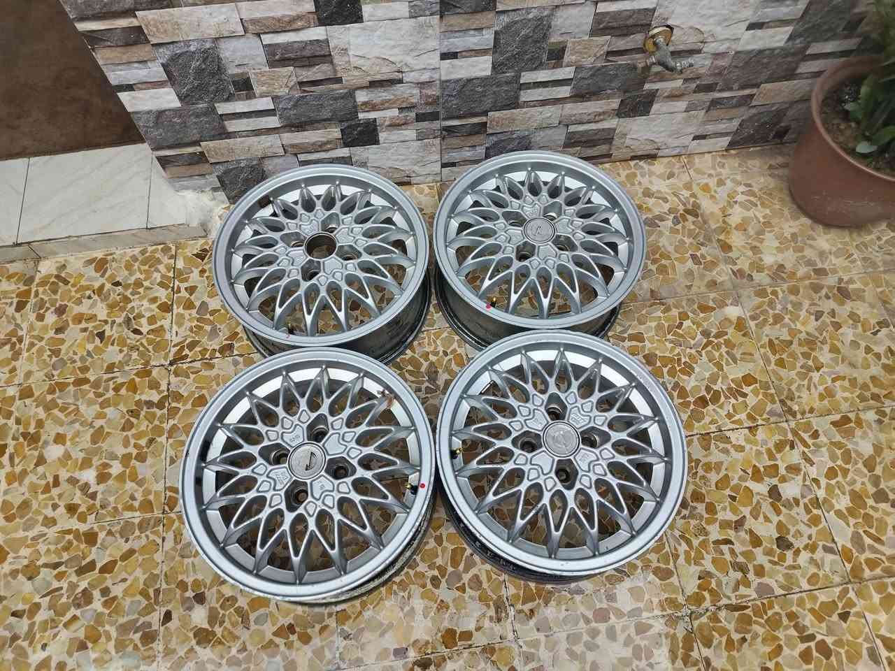 سلام عليكم شباب ويلكب فكتره نظيف مابي اي شي حجم ١٥ جديد شرط سعره ٤٧٥ كلهم الموقع موصل/رشيديه الاستفسار والاتصال ع الأرقام التاليه
*********** كورك
*********** اسيا
