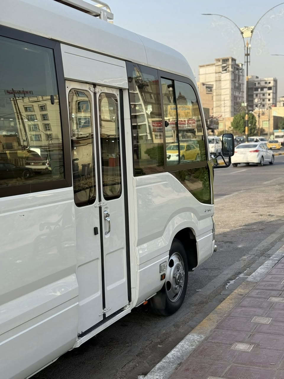 السلام عليكم 
كوستر موديل 2018 بأسمي تحويل مباشر 

١-مسجله خط وبحث

٢-كير مكينه اكسن كفاله 

٣-تخم تاير قبل شهر جديد 

٤-صدر امامي خلفي جديد 

٥-سيباية ودروعه امامي خلفي 

كامله على آخر حباية 

بيه صبغ مال كويت ذيلين شباك التبريد ولذيل ولاخير فقط

السعر ٤٦٥ وبيه مجال بسيط جداً استفسار ***********
