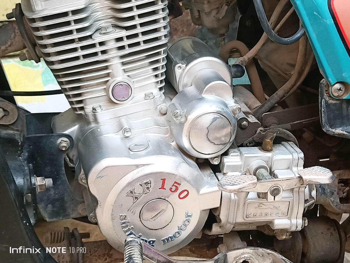 السلام عليكم ستوته 23 للبيع نضيفه محرك مامفتوح فحل 4 براغي كهربائياة جديده سعر 2.700  عنوان كربلاء الامن الداخلي  متواجد واتساب