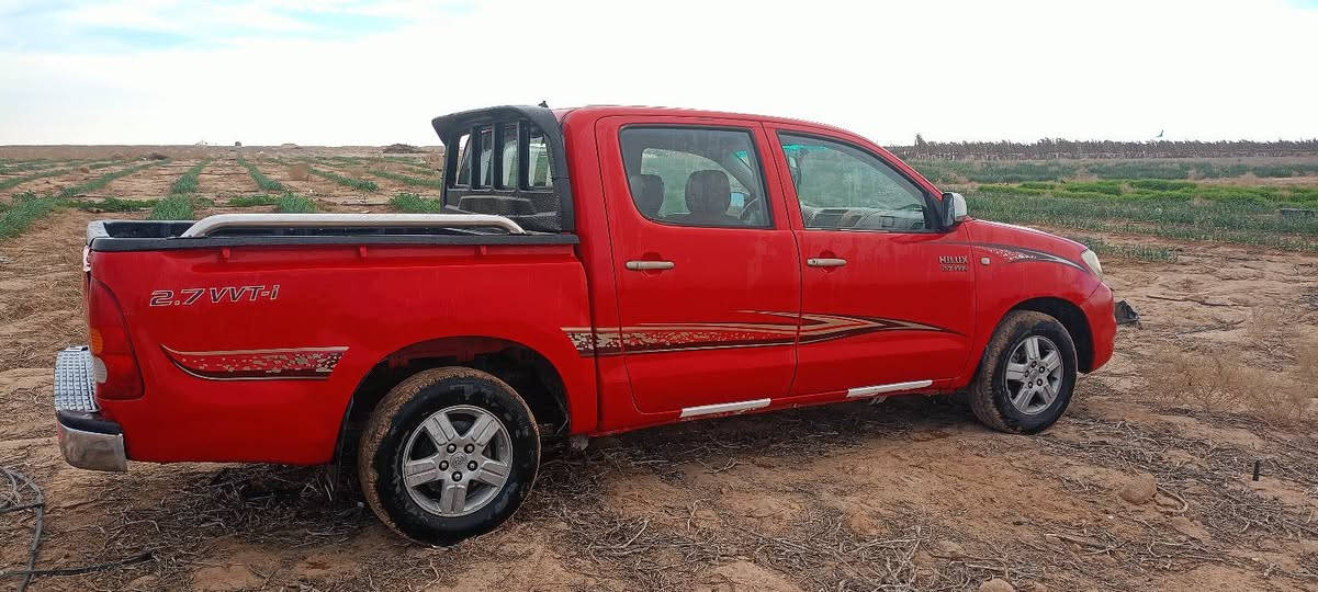 سلام عليكم هايلاكس البيع مديل 2009 رقم بصره نگليزي شاصي 19تحويل ثاني يوم سنويه 2028 سياره نضيفه سعر 150 وبيه مجال مكاني كربلاء شارع نجف كربلاء عمود. 1175  )    ***********
