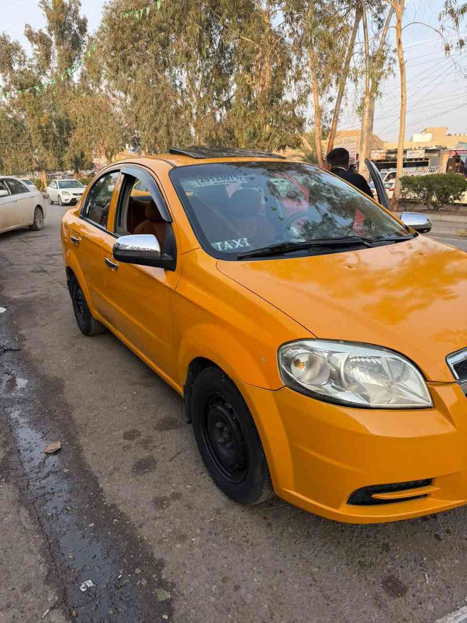 السلام عليك سياره افيو تكسي للبيع بيها جاملغ سكن شبر تعديل بارد وبيها تصفيات قليل 
سنوية منتهية من 2022
سعر 53ومجال قليل
*********** كركوك, العراق
