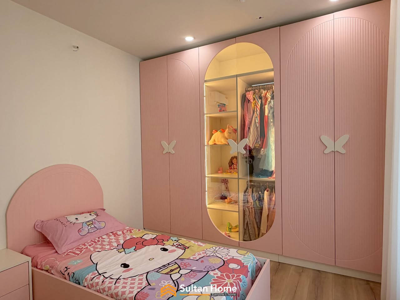 ‎📍بروسک تاون
‎دیزاین و جێبەجێکردنی سەرجەم کەلوپەل و فێرنیچەرەکان بۆ شووقەیەک لە پڕۆژەی بروسک تاون
‎سوڵتان هۆم، ماڵێک بۆ هەمووان
‎ناونیشان: 
‎سلێمانی - ٦٠ مەتری - تەنیشت پردی کۆبانێ - بینای مۆتێل تاج 
📞 *********** & ***********
......
‎ 📍بروسک تاون
‎تصميم وتنفيذ کامل اثاث للشقة من مشروع بروسک تاون
‎سولتان هوم، بیت للجمیع 
‎العنوان:
‎السلیمانیة - شارع ٦٠م - جانب جسر کوبانی - بناء موتیل تاج
📞 *********** & ***********
...….
📍Brusk Town
Design and Implementation of all furnitures for an apartment in Brusk Town Project
Adress:
Sulaymaniah - 60m street - Next to Kobani Bridge - Taj Motel Building 
📞 *********** & ***********
‎#بروسکتاون
