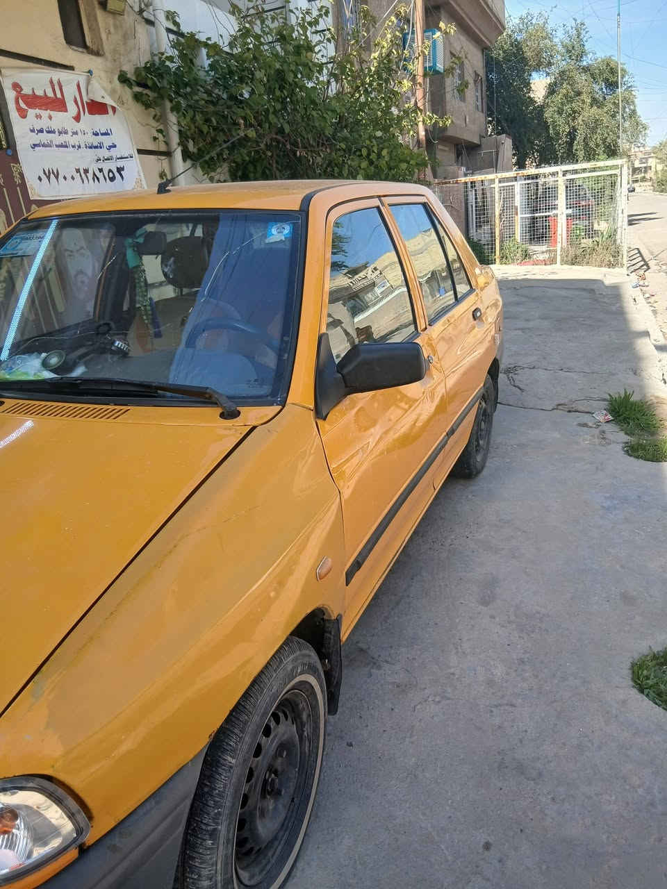 سياره سايبه  الفين وثمطعاش. ١٨ سياره حلوة    السعر ٤٠ بيها مجال حك جية. رقم بغداد.   هاذ رقمي ***********
