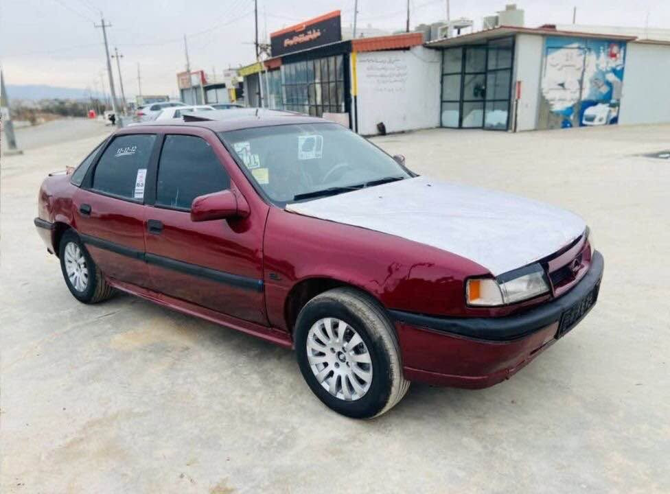 فرۆشتنی خێرا ئۆپڵ ڤیکترا مۆدێل1990 سڵایت مەکینە 18 ئارمی پلاستیکی سلێمانی دوو جام کارەبا گێڕ و مەکینە بە شەرت موس و براوە بە شەرت تەقە و رەقەی نیە پێشی کەپسە دواوەی دەعمی هەیە کارەبای بە شەرت سعری 12 وەرەقە و مەجالێکی برایانە شوێن پیرەمەگرون. واسئەپ و ڤایبەر*********** دخان, السليمانية

