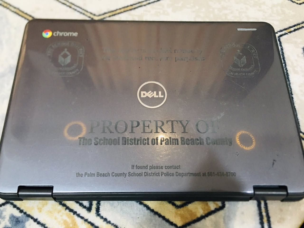 1لابتوب Dell كروم امريكي اصلي
2بالة نضيف مابي اي عطل 
3حجم الشاشة 12 لمس
4كيبور عربي انكليزي 
5يستخدم للدراسة والتصفح
6ذاكرة 16 تكدر تزيد من خلال هارد خارجي
7يحتوي على مداخل usb ومدخل تايب سي وكامره امامي 
8يتوي على واي فاي - بلوثوث
9شاحنه اصليه 90W وحقيبه
10صوت واضح وعالي 
11وبيهة وصل شراء
12السعر 30


**إذا كنت صاحب هذا الإعلان وتريد حذفه لأي سبب، رجاءا أرسل رسالة إلى الدعم الفني**