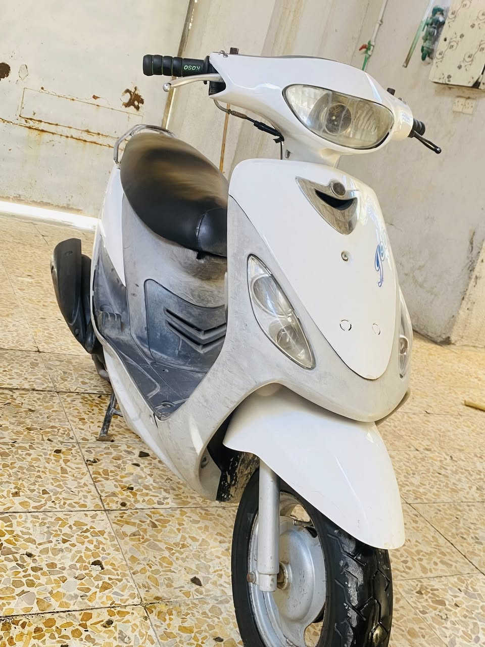 اللهم صلي علا محمد وال محمد
ماكس قجمه للبيع كفااله دراجه مامفتوحه كهربائيات كلها شغاله شلعه معدل جاهزه من طول لطول دبلات الخلفي ول امامي شغال فقط عداد البانزين واكف ولباقي كامل مكاني البصره قضاء المدينه السوك***********
