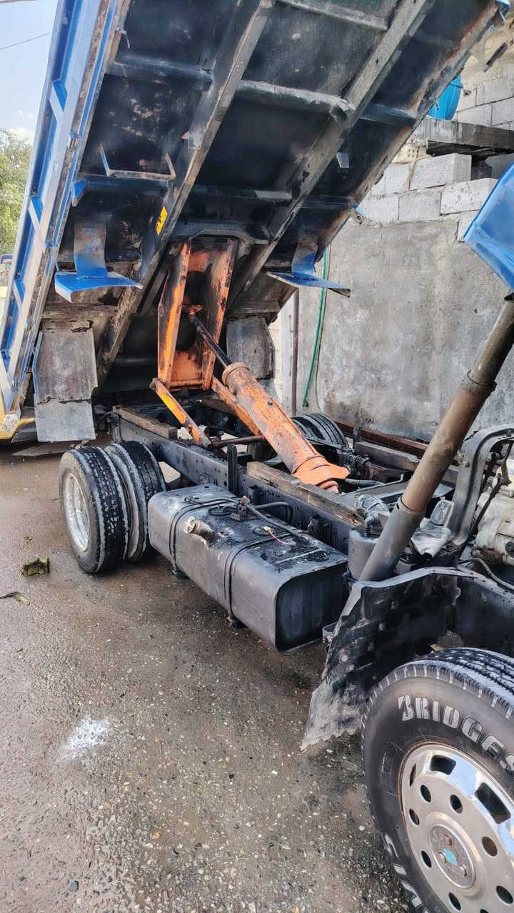 سلام عليكم تيوته قلاب ٢ طن رقم انبار مشروع وطني بسمي شرط تحويل شاصي مكفول مكينه  14 ابلادي مكفوله سياره كفاله عامه مكاني بغداد الامين للاستفسار ع رقم ‏‪***********‬‏
