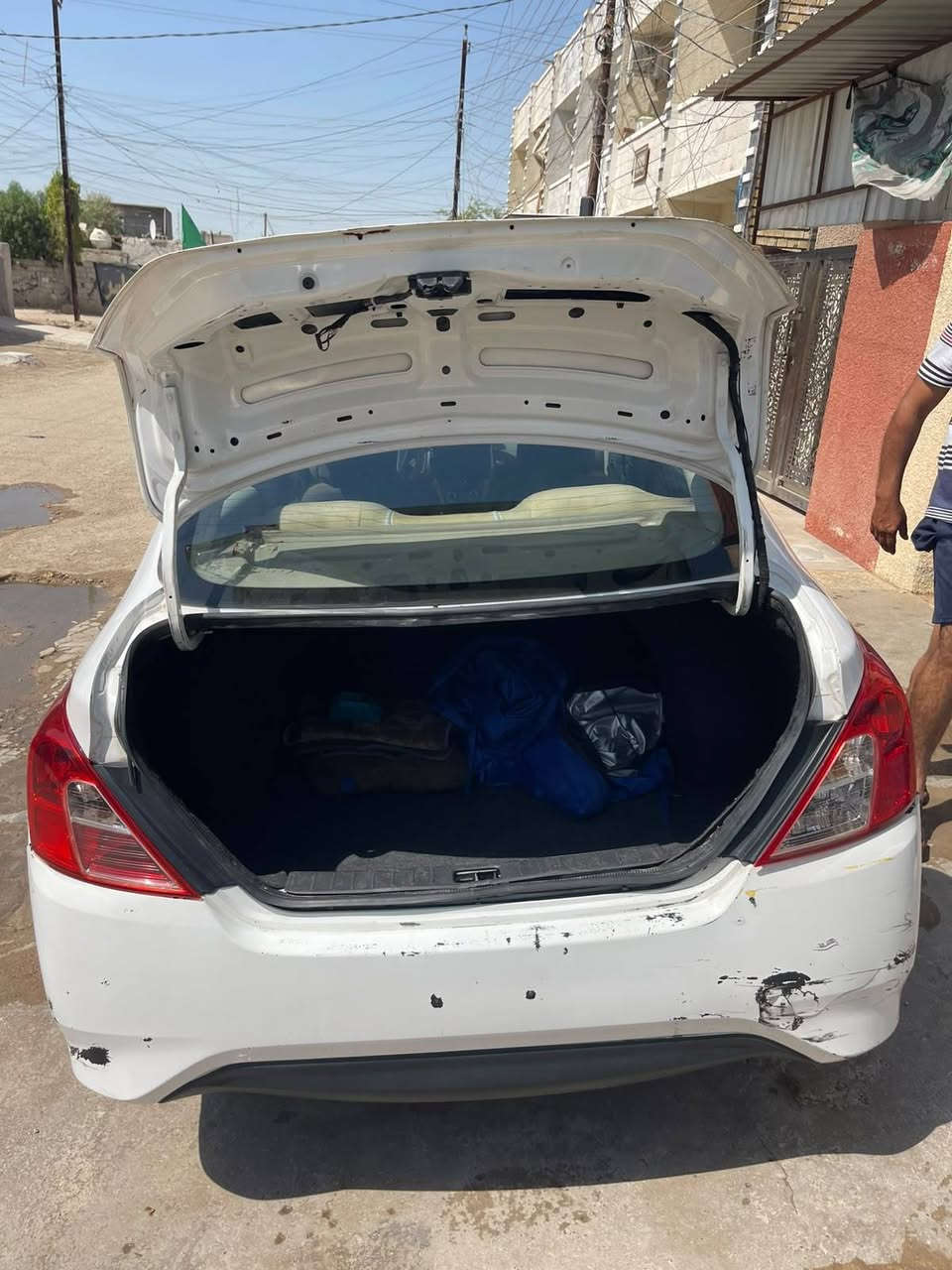 نيسان سني ٢٠١٨ بغداد للبيع كيرمكينه  خير من الله نظيفه ابيع تحويل مباشر السعر ٨٣وبيه مجال حك الجيه اتصال ***********
