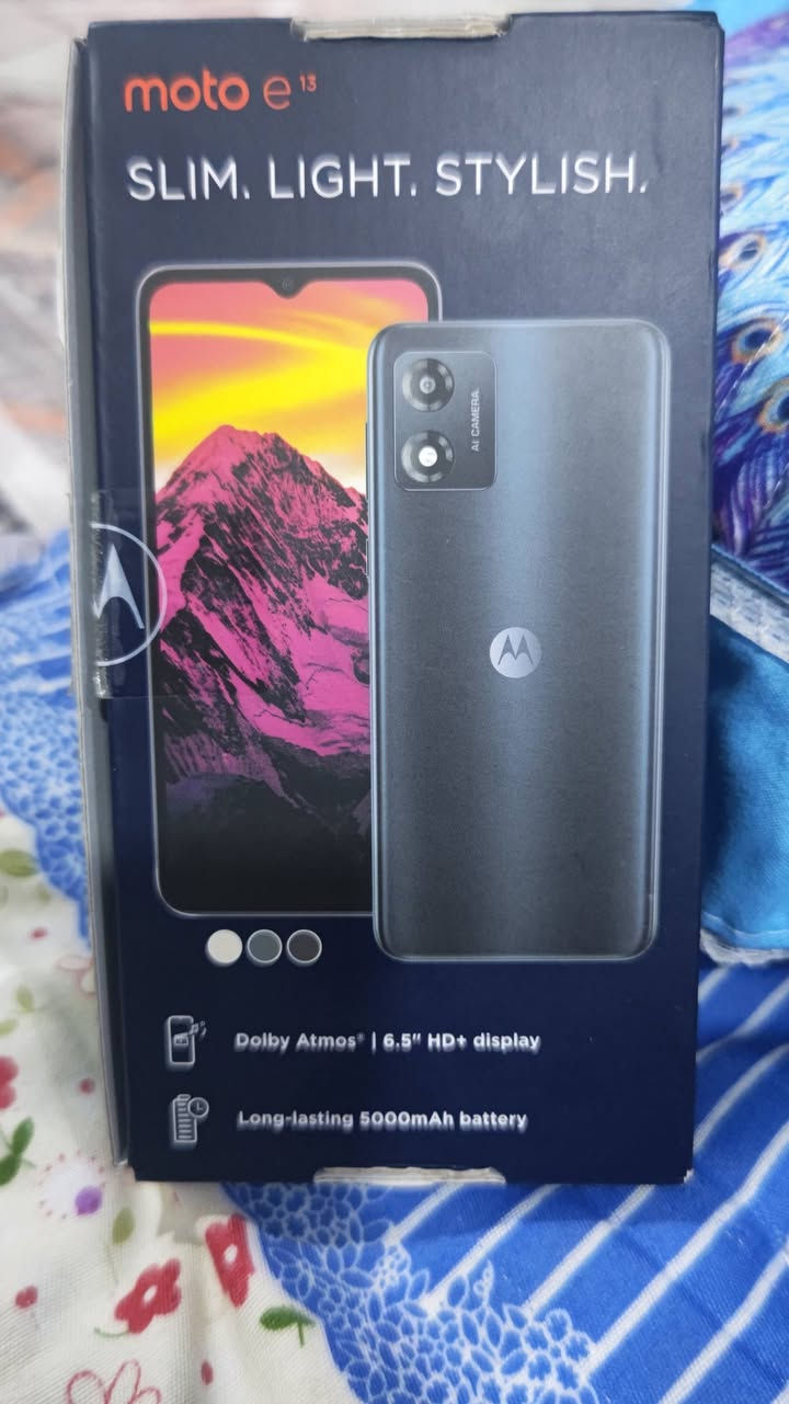 تليفون موترلا جديد غير مستخدم الذاكره 64الشاشه5_6انج دبل سيم كارت السعر 135الف بي مجال قليل العنوان بصره حي الشرطه ***********
