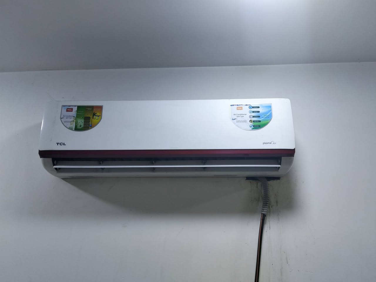 السلام عليكم
سبالت للبيع 
2طن عدد ثنين tcl شغالات الواحد ب400 
سبلت Gibson امڤيرتر طن ونص شغال بس نقص غاز 300
مكاني بغداد الدورة ***********
