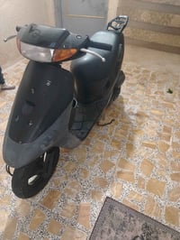 دراجه للبيع ساسوكي مصطره دراجه نضيفه ما مفتوحه سلف هندر كهربائيات كلها...