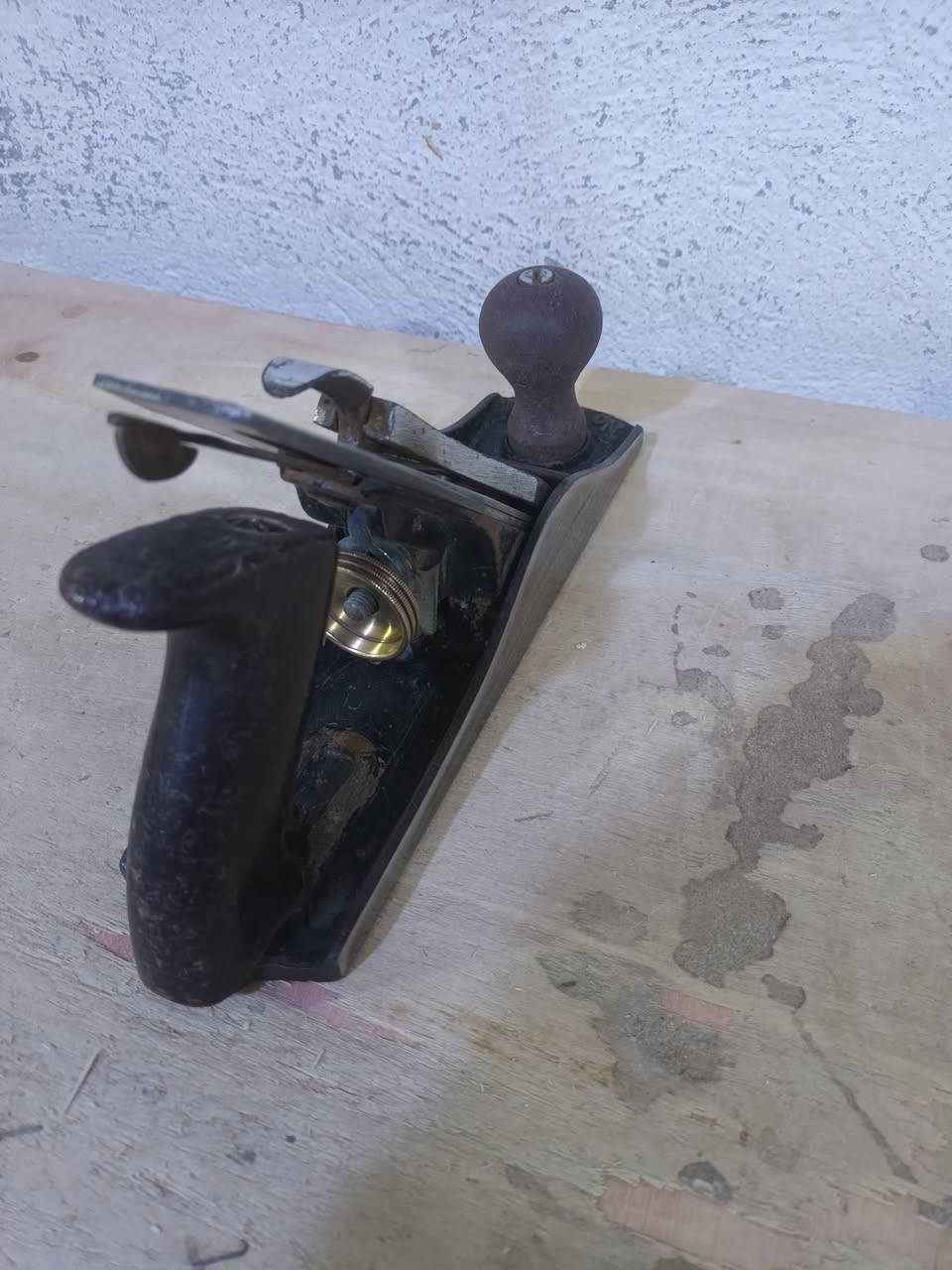 من رخصة الادمن المحترم رندة انكليزي نظيفة حيل سعره ٤٥ الف قياس ٤ مكاني بغداد نهاية حي اور *********** يوجد توصيل بغداد ومحافظات
