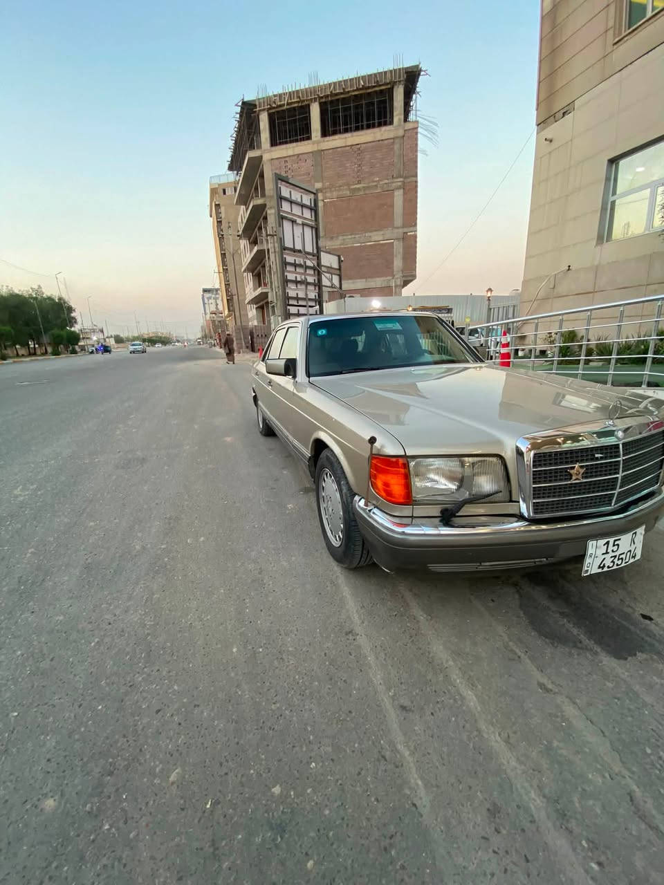 مارسدس ٣٠٠ مديل١٩٩٠ بلادي شعندك مراوس بيه 
رقمي ***********  مكاني حله
