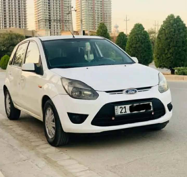 فۆرد فیگۆ
خوار بازاڕ
سفری شەریکەی نیڤا خلیجی
سەنەوی و ڕەقەم تازەیە
کارەبای کامل بەشەرت 
سەیارەکە ماڵی دۆستە
دوو پارچەو پەڵەیەک بۆیاخە بێ ناو گرتن بێ ئێرباگ
کامل تایەی تازەیە 
کامل سێرڤز کراو
بێ تەقەو ڕەقەو بێ مەسرەف 
مۆدێل 2011
نرخ 72 گەڵاو کەمێک معامەلە 
شوێن سلێمانی
ڕەقەم تەلە فوون/***********
***********
