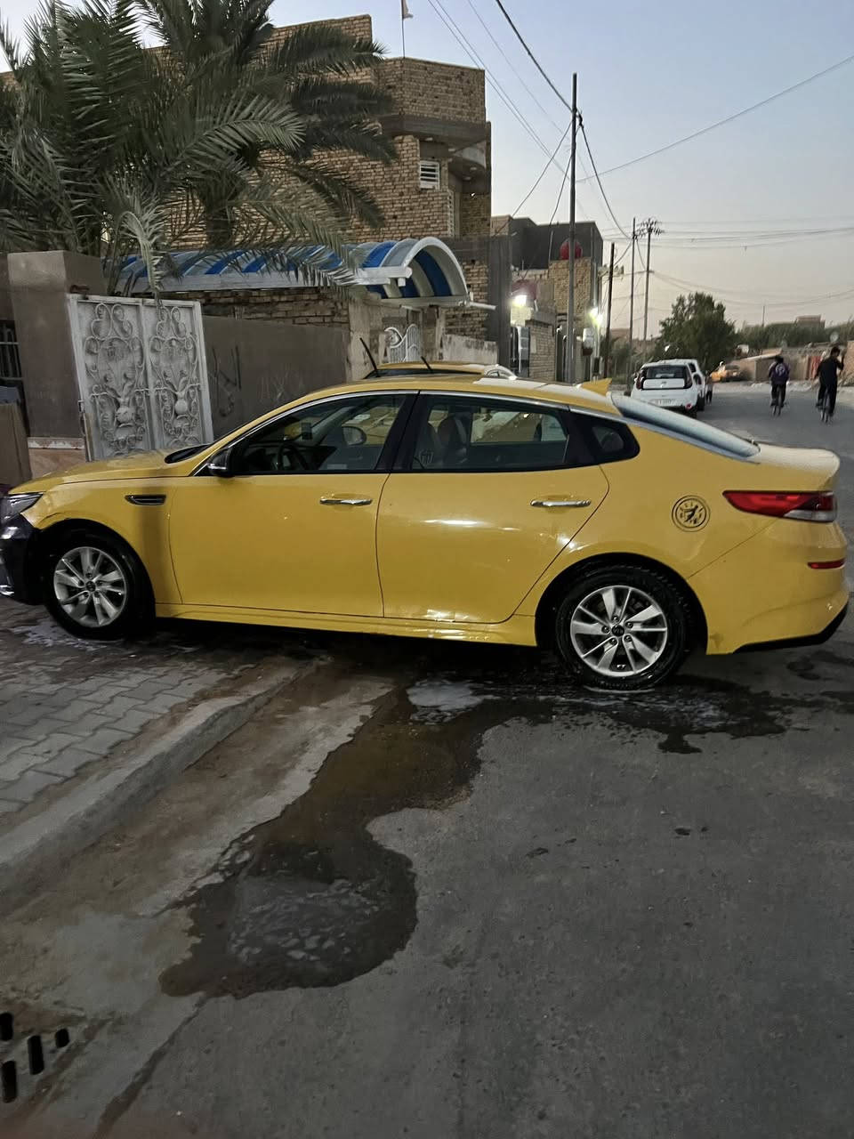 وبتم 2019
البيع 
هاي صوره كامله هيه وحادثه الحد يخابر يكلي شنو حادثه هاذه حادثه كدامكم وبس 
مكاني ديوانيه 
الرقم  ‭0787 493 4234‬
مكينته جيدي ااي 
السياره مريكي 
السعر 130$وبيه مجال بصيط
