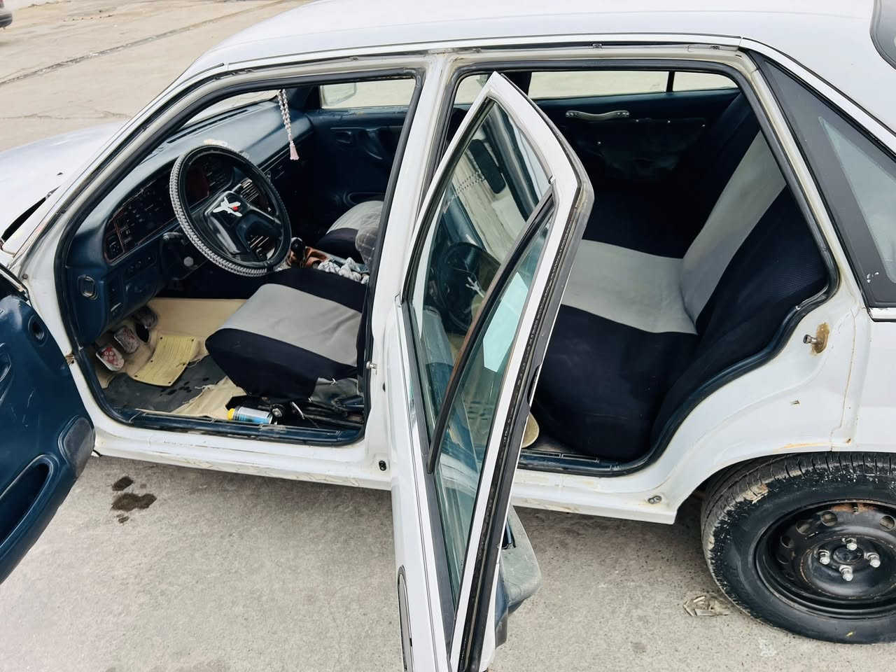 السلام عليكم دايوو برنس للبيع موديل 1994 سيارة نضيفة محركها وكيرها خير من الله رقم انكليزي سعرها 38 وبي مجال ‭٠٧٨١ ٢٨٥ ٨٨٧٨‬
