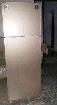 ثلاجة • مستعمل • صلاح الدين قضاء بلد