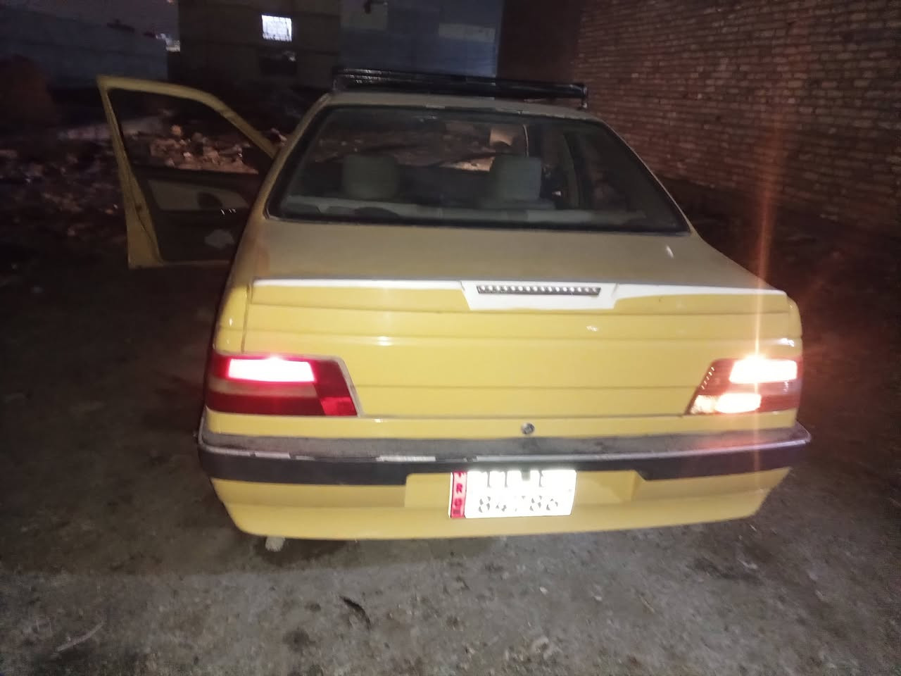 سلام عليكم للبيع بريجو لميس 2013سياره جاهزه مكينه كير تبريد كهربايات رقم بغداد تحويل شرط سنويه 2030مصفره هيه وغرامات مكاني بغداد الشعب موبايل ***********سعر 32وبيه مجال
