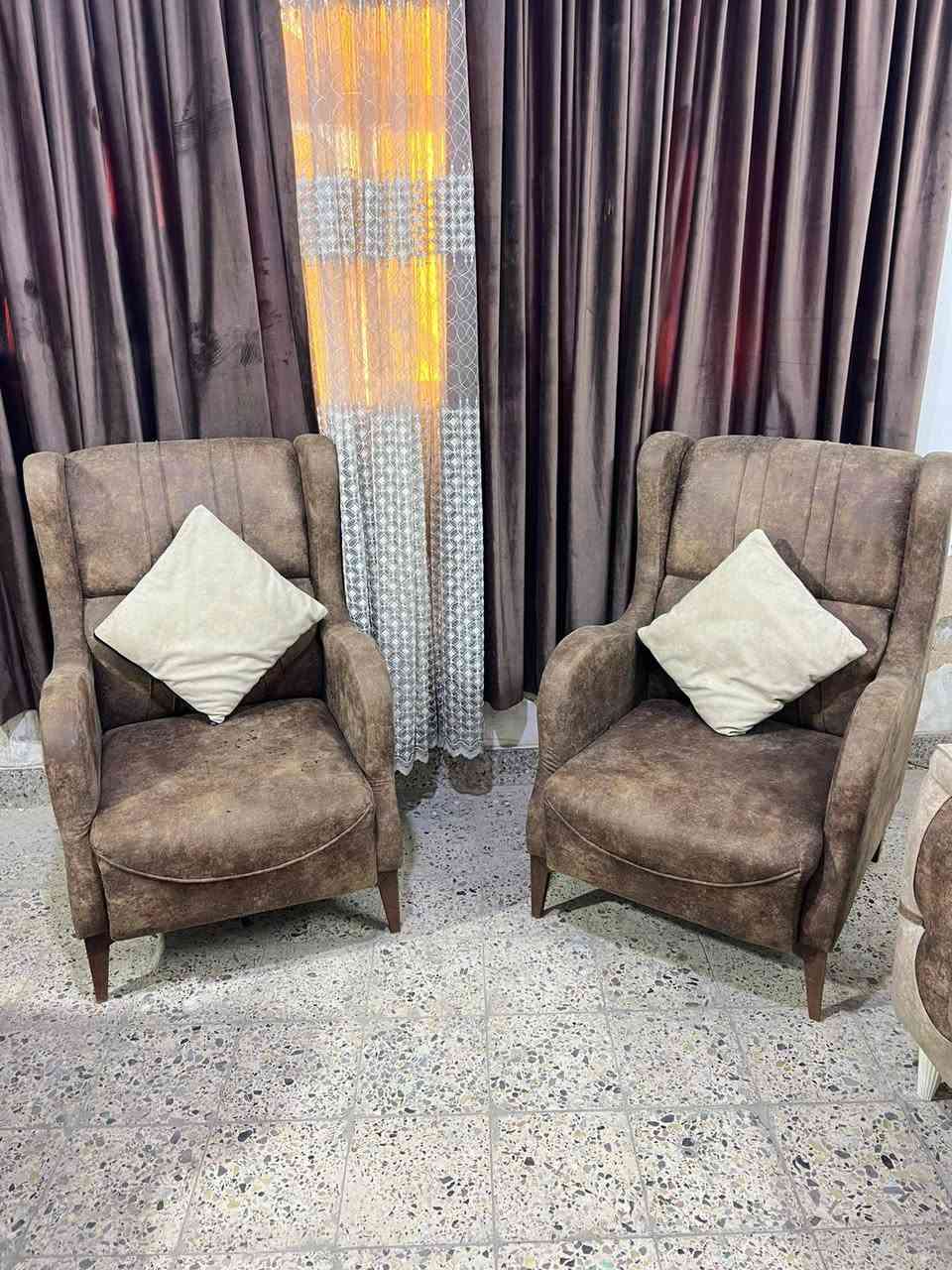 تخم 7مقاعد اخو جديد أي ضرر مابي خشب بلوك اسود تفحص وتأخذ قماش وتر بروف  سعر ,,225,,بي مجال مكان لبياع *********** يوجد واتساب
