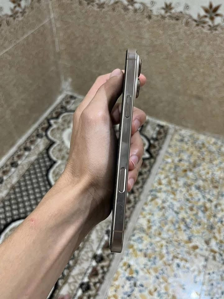 آيفون 16 برو ماكس 
ذكره 256
دبل سيم 
نموذج CH
بطاريه 92 مشحون 360 مره 
الجهاز مبدل شاشه من غير جهاز فقط 
شاشه تفصيخ مبدله اخواني مو شراي لا تراسل يرحم اهلك 
السعر 875 شراي تفضل خاص الجهاز نضيف كلش


**إذا كنت صاحب هذا الإعلان وتريد حذفه لأي سبب، رجاءا أرسل رسالة إلى الدعم الفني**