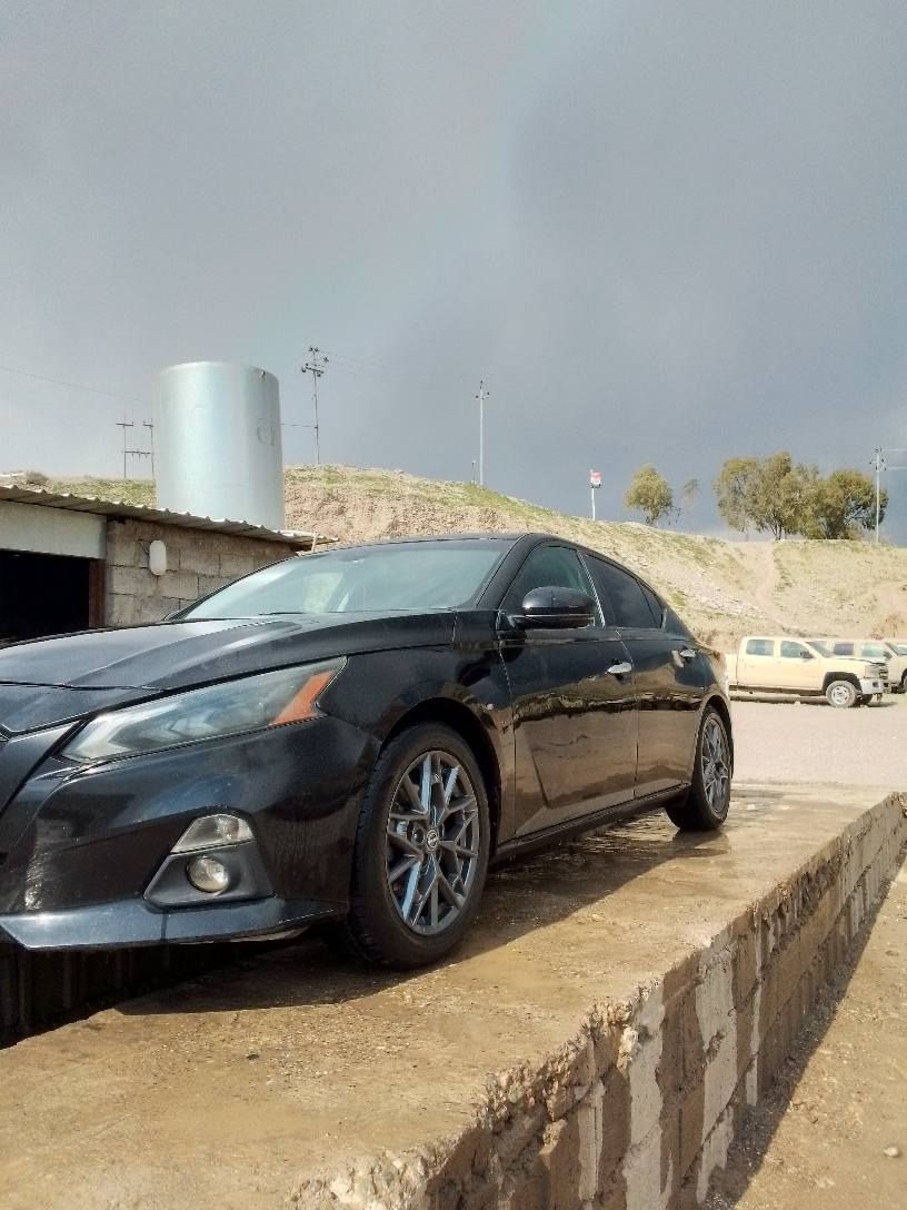 Nissan Altima SV 2021
نيسان التيما موديل 2021 فول مواصفات 
شغال و بصمة و سيلايد و كوشن هيتةر 
بولند و جملغ و دنگةيةك سبوغة 
سيارةكة رفزي مرورة (IT) سيارةكة رةقةم كاتي خوي لةگةل داية و منفيستي خوي لةگةل داية 
بي كيشةية حدود لو حدود يةك مشكيلةي نية 
گورينةوةش دةكةم گةر شتيك بةدلم بيت أربيل, العراق


**إذا كنت صاحب هذا الإعلان وتريد حذفه لأي سبب، رجاءا أرسل رسالة إلى الدعم الفني**