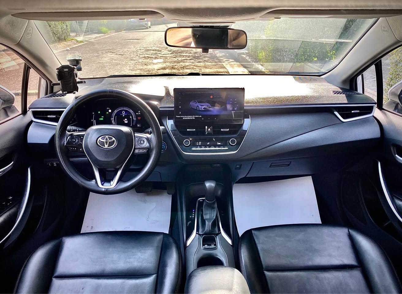 � للبيع — Toyota Corolla Hybrid 2024
رقم بغداد إنكليزي – تحويل مباشر

📍 بغداد
📊 ممشى 20 ألف كم فقط

✨ فل مواصفات:
بصمة – فتحة سقف – LED – رادارات كاملة – مثبت سرعة – وقوف ذاتي – تحذير مسار – عدادات ديجيتال – جلد – شاشة كبيرة – كاميرا دوارة – 8 وسائد هوائية – Auto Hold – سايد بصمة – حساسات كاملة

✅ مكفولة كفالة عامة
✅ بدون صبغ / بدون بارد / بدون فتح أو تبديل

💰 السعر: 150$ وقابل للتفاوض البسيط

📞 ***********

السيارة نظيفة جداً وجاهزة للفحص � بغداد, العراق
