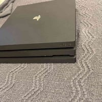 بلي فور برو جديد يخبل كلشي مابي بيه يدات ٢  وحده اصليه والثانيه تجاريه...