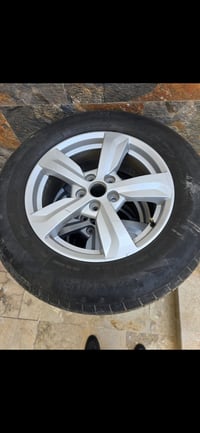 ويل كب تخم للبيع حجم ١٧ مع تايرات نضيفه للاتصال ٠٧٧٠٦٠٧٣٧٢٧