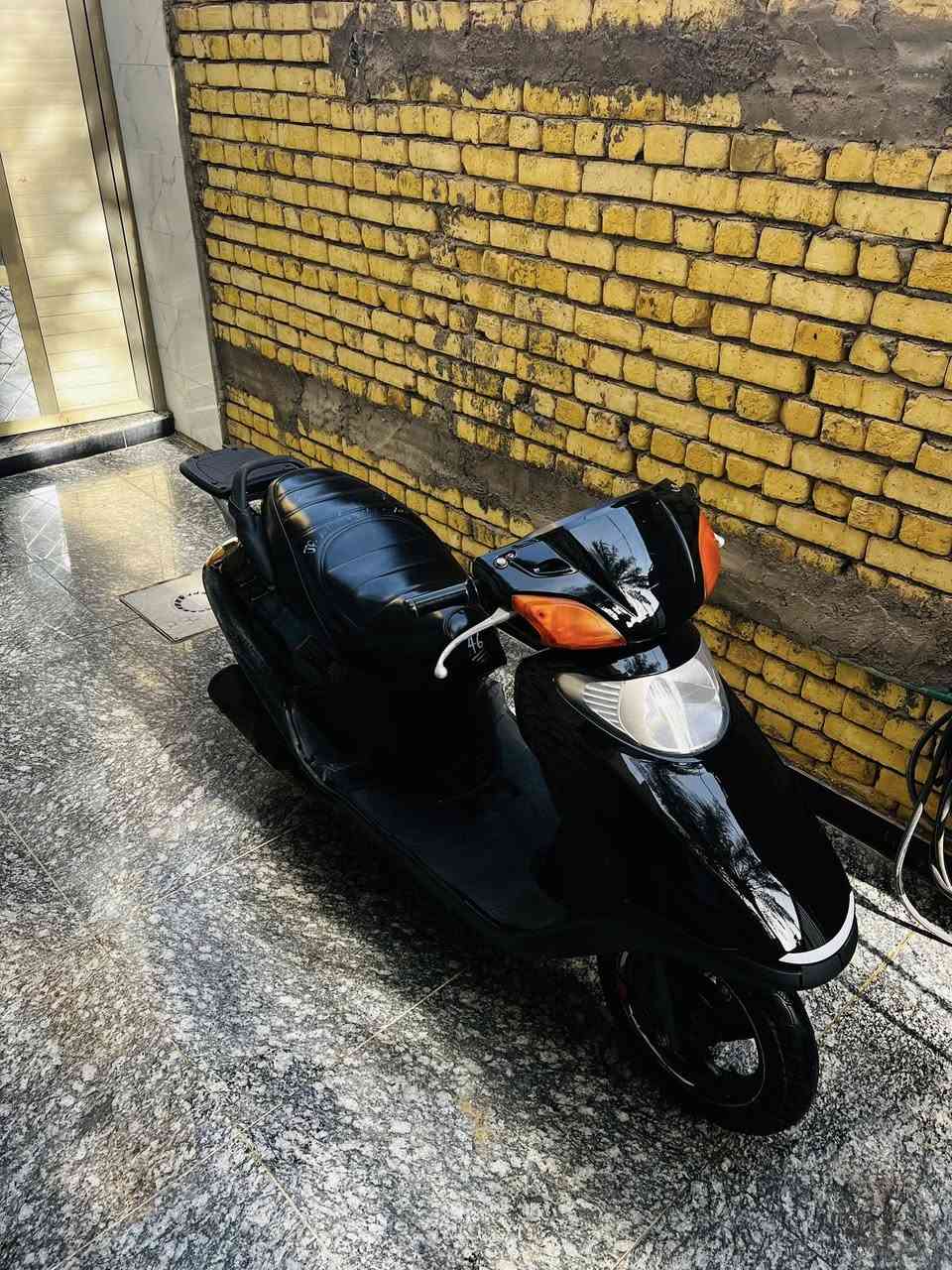 السلام عليكم
دراجه سبيسي ياباني للبيع
دراجه نضيفه وحلوه وخير من الله 
المكينه تجفيت رايمر اصلي 
المكان كوت شارع الزهراء 
باقي التفاصل ع خاص الشراي بيك خيرر وتدلل
الهاتف//*********** 
السعرر ((550))
