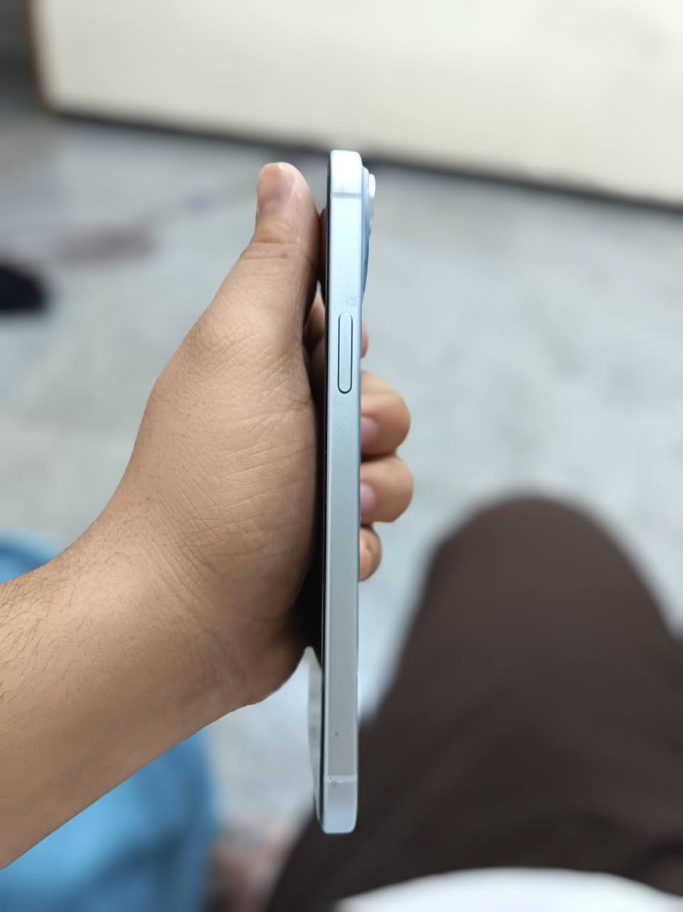 سلام وعليكم إيفون ١٥ بلاس مستخدم بنوعيه جيده جهاز مضموم بي فقط فطر بشاشه فوك انتبه له زين 
وبي صدعه من جوه ذاكره ٢٥٦ بدون كرتونه سعر قيم بل وتساب ***********
