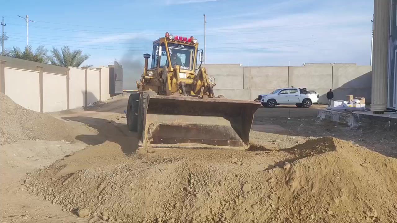 شفل البيع موديل 83 رقم نكليزي الانبار وضع شركه السعر290 بي مجال المكان فلوجه ***********.  ***********
