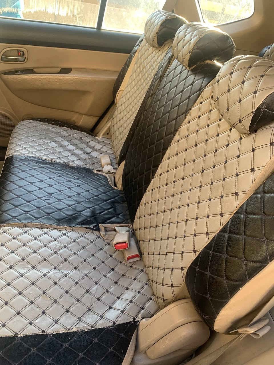 كيا كارنز  ٢٠١٣
السياره وارد خليجي شركة البخيت من الوكالة على ايدي مكفولة من الدعم والتبديل والصبغ فقط بيه الجاملغ الخلفي اليمين الهلال صبغ والبقية كلها كفالة المكينة والكير كلها بشرط على ايدي رقمها سليمانية عليها غرامات (٧ ورقات )تنزل من السعر سنوية ساقطة ادك جرص من تعبر١٢٠ سويج عدد ٢ يعني سيارة مال بيت 

1-جامات كهرباء

2-مرايات كهرباء 

3- داخل لونين وجداً نضيف الكشنات على وضع الشركه 

4-ثلاثة مقاعد ( ٧راكب )

5- قطعتين تبريد 

6- ويل كب الأسود المرغوب 

 

كير شرط درجة اولى

محرك درجة اولى 

السيارة كلها على وضع الشركه وبدون اي نقوصات 

مكانها موصل

السعر (135) وبيها مجال بسيط جدا


**إذا كنت صاحب هذا الإعلان وتريد حذفه لأي سبب، رجاءا أرسل رسالة إلى الدعم الفني**